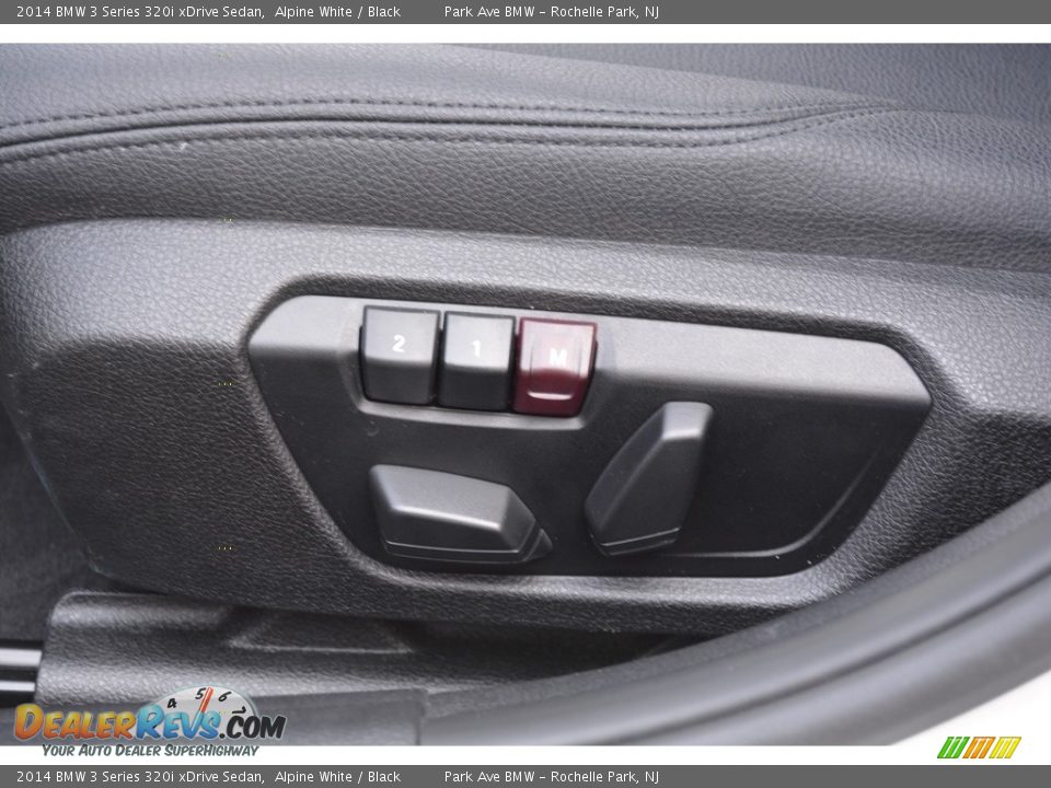 2014 BMW 3 Series 320i xDrive Sedan Alpine White / Black Photo #12