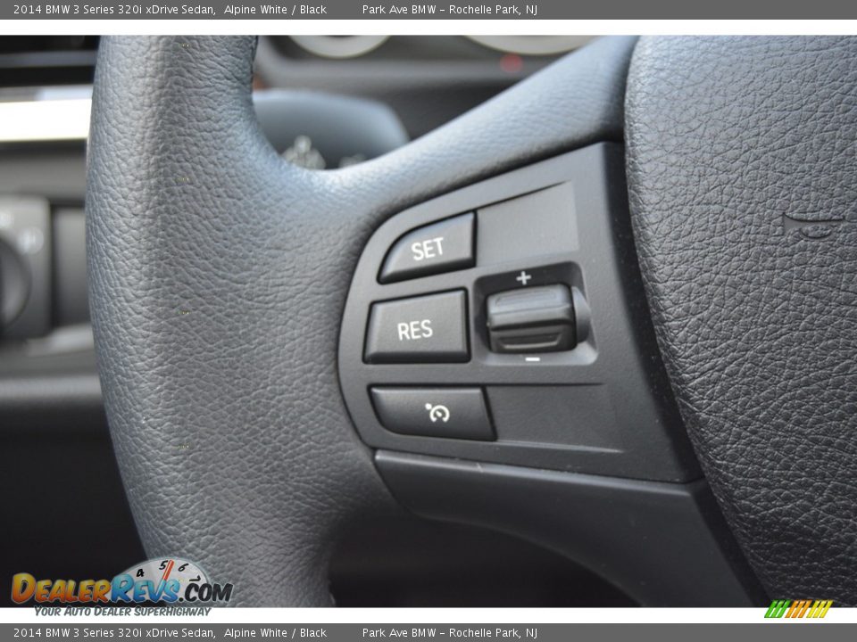 2014 BMW 3 Series 320i xDrive Sedan Alpine White / Black Photo #19
