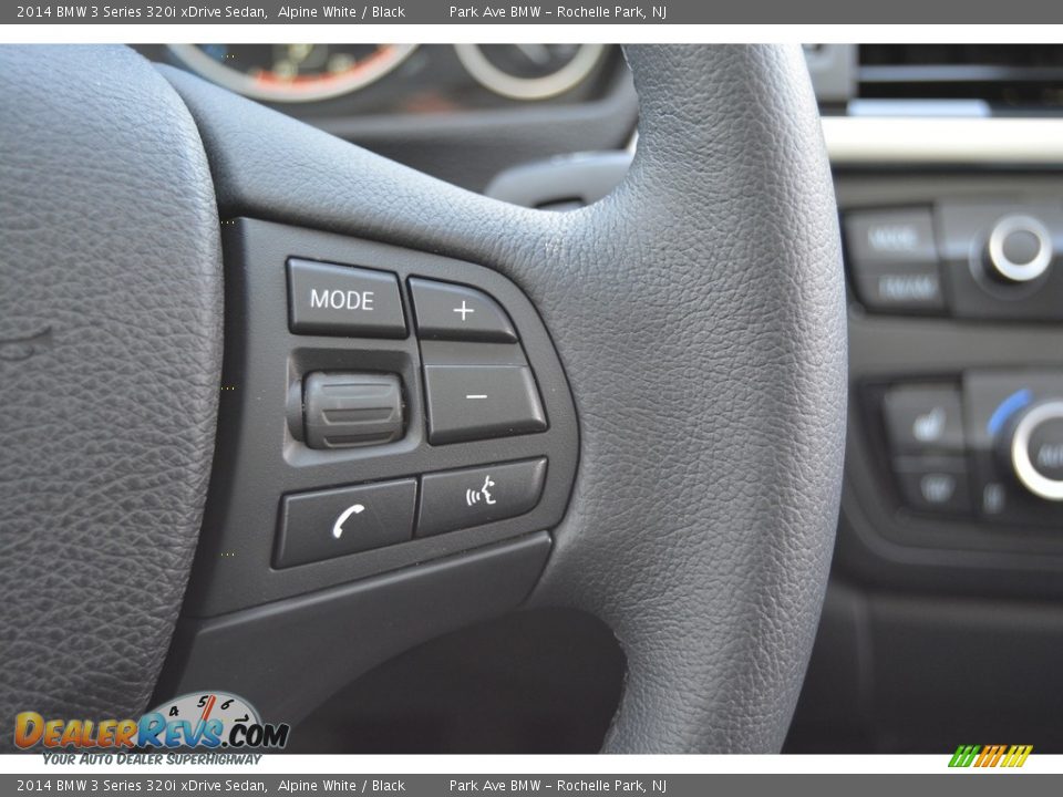 2014 BMW 3 Series 320i xDrive Sedan Alpine White / Black Photo #20