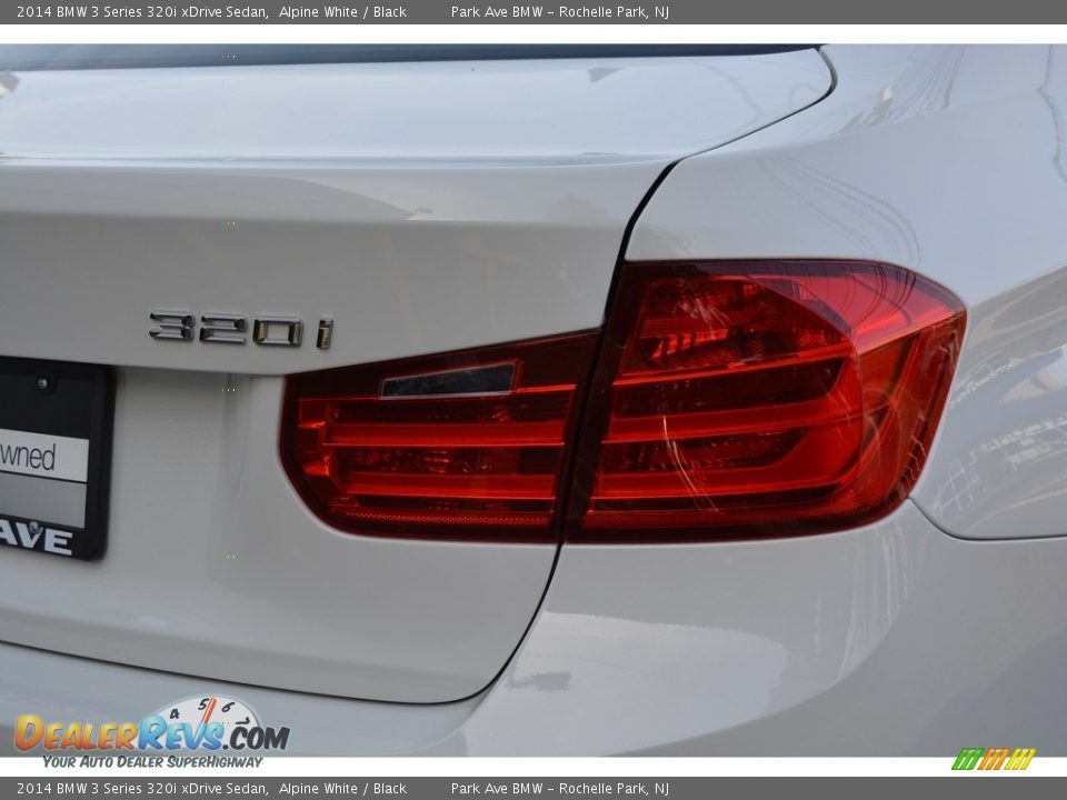 2014 BMW 3 Series 320i xDrive Sedan Alpine White / Black Photo #23