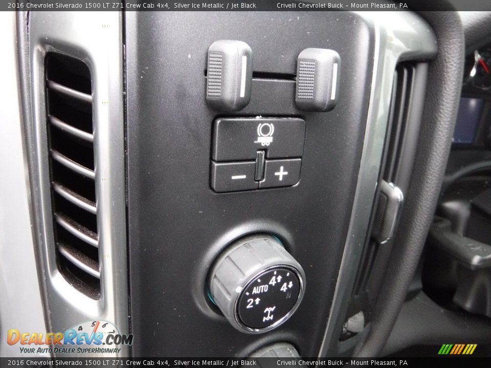 2016 Chevrolet Silverado 1500 LT Z71 Crew Cab 4x4 Silver Ice Metallic / Jet Black Photo #16