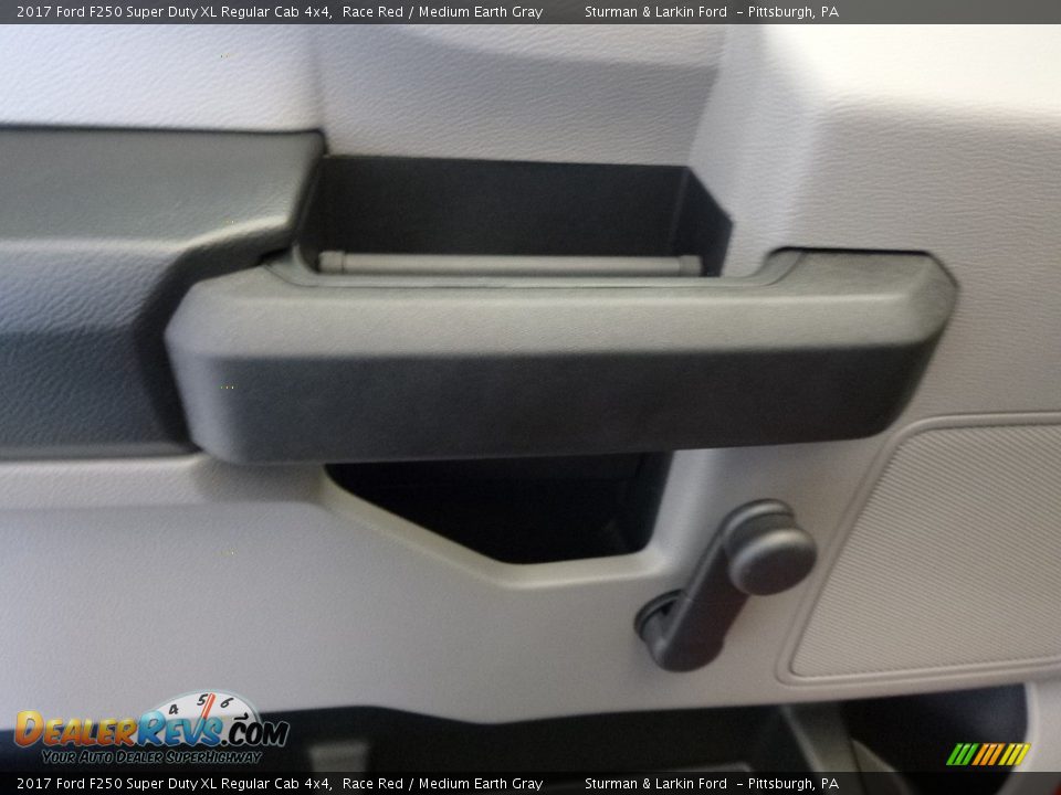 2017 Ford F250 Super Duty XL Regular Cab 4x4 Race Red / Medium Earth Gray Photo #11