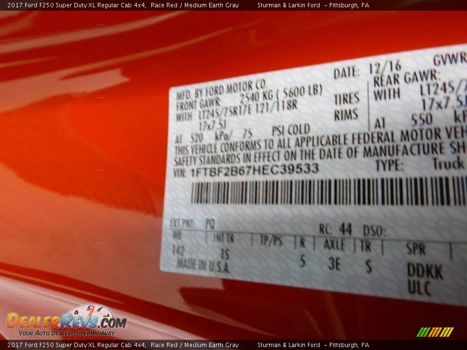 2017 Ford F250 Super Duty XL Regular Cab 4x4 Race Red / Medium Earth Gray Photo #12