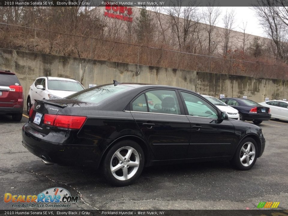 2010 Hyundai Sonata SE V6 Ebony Black / Gray Photo #4