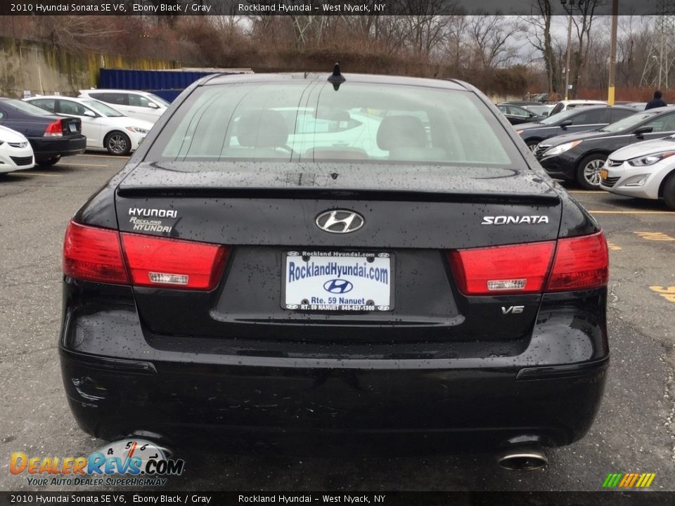 2010 Hyundai Sonata SE V6 Ebony Black / Gray Photo #5