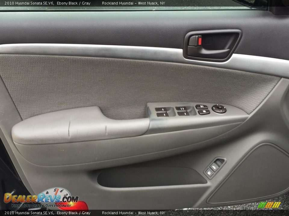 2010 Hyundai Sonata SE V6 Ebony Black / Gray Photo #7