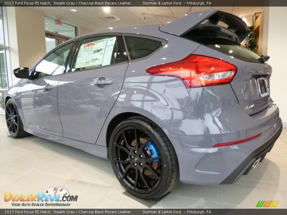 Stealth Gray 2017 Ford Focus RS Hatch Photo #4
