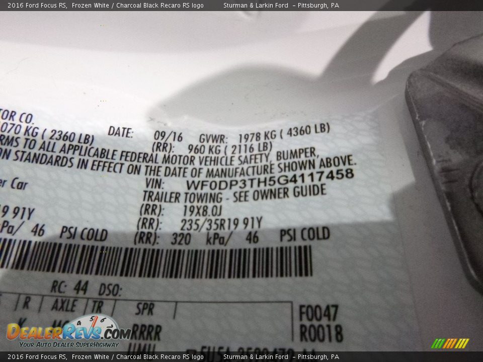 2016 Ford Focus RS Frozen White / Charcoal Black Recaro RS logo Photo #12