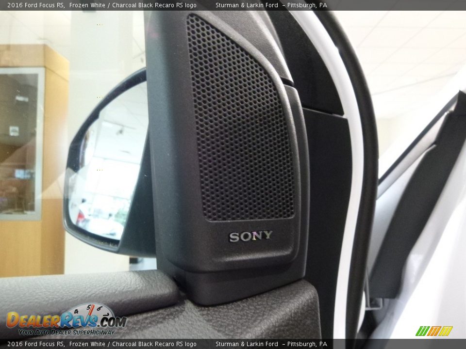 2016 Ford Focus RS Frozen White / Charcoal Black Recaro RS logo Photo #13