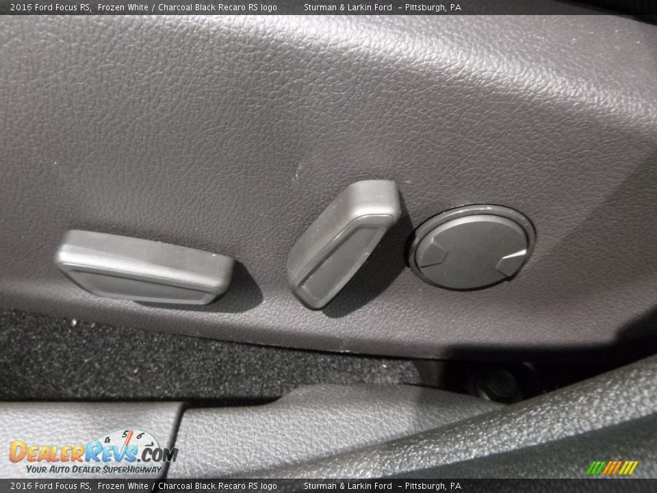 2016 Ford Focus RS Frozen White / Charcoal Black Recaro RS logo Photo #14