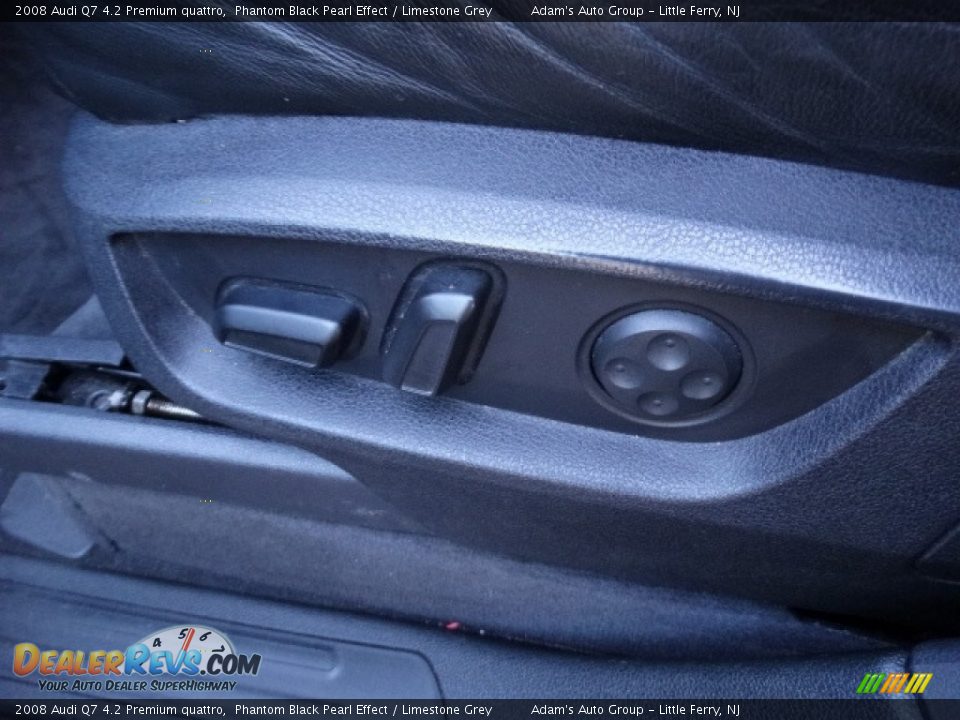 2008 Audi Q7 4.2 Premium quattro Phantom Black Pearl Effect / Limestone Grey Photo #25