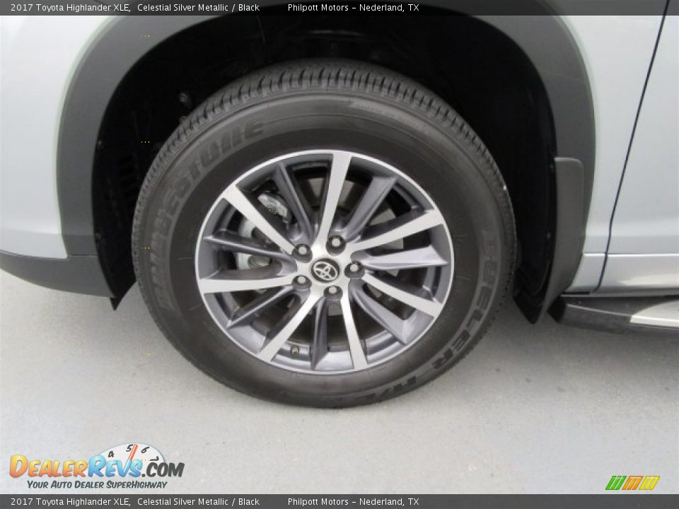 2017 Toyota Highlander XLE Wheel Photo #6