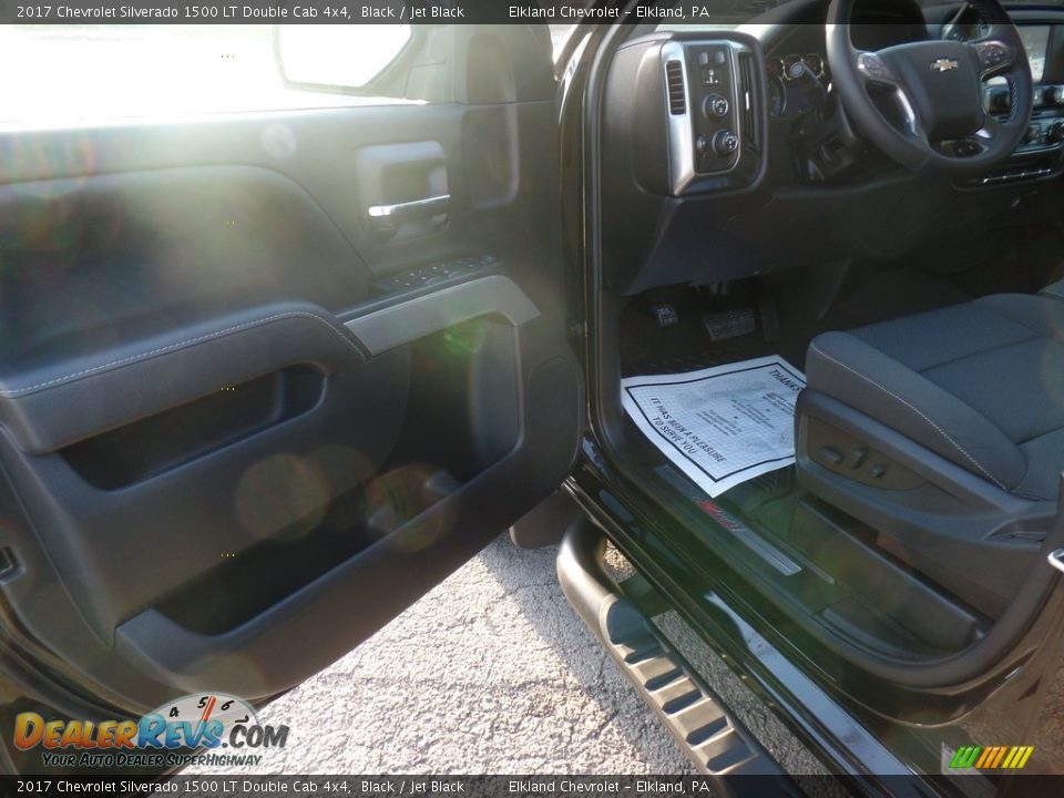 2017 Chevrolet Silverado 1500 LT Double Cab 4x4 Black / Jet Black Photo #16