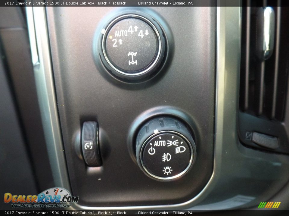 2017 Chevrolet Silverado 1500 LT Double Cab 4x4 Black / Jet Black Photo #29