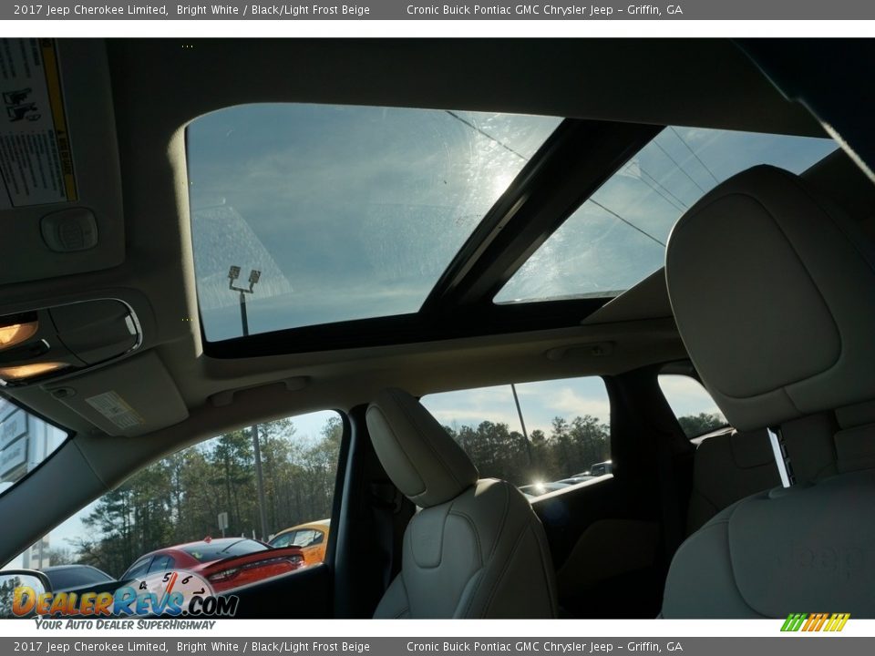 2017 Jeep Cherokee Limited Bright White / Black/Light Frost Beige Photo #10
