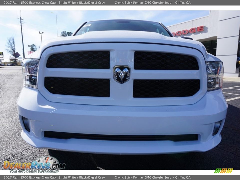 2017 Ram 1500 Express Crew Cab Bright White / Black/Diesel Gray Photo #2