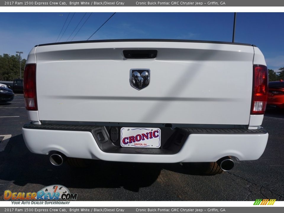 2017 Ram 1500 Express Crew Cab Bright White / Black/Diesel Gray Photo #6