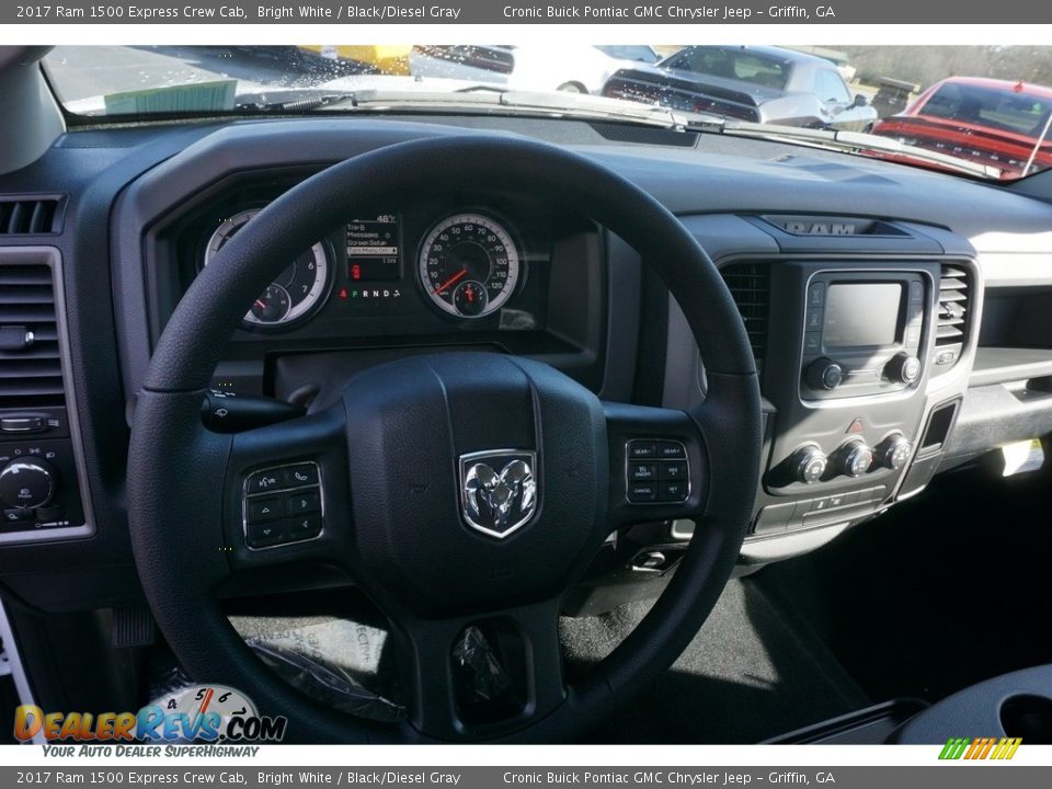 2017 Ram 1500 Express Crew Cab Bright White / Black/Diesel Gray Photo #9