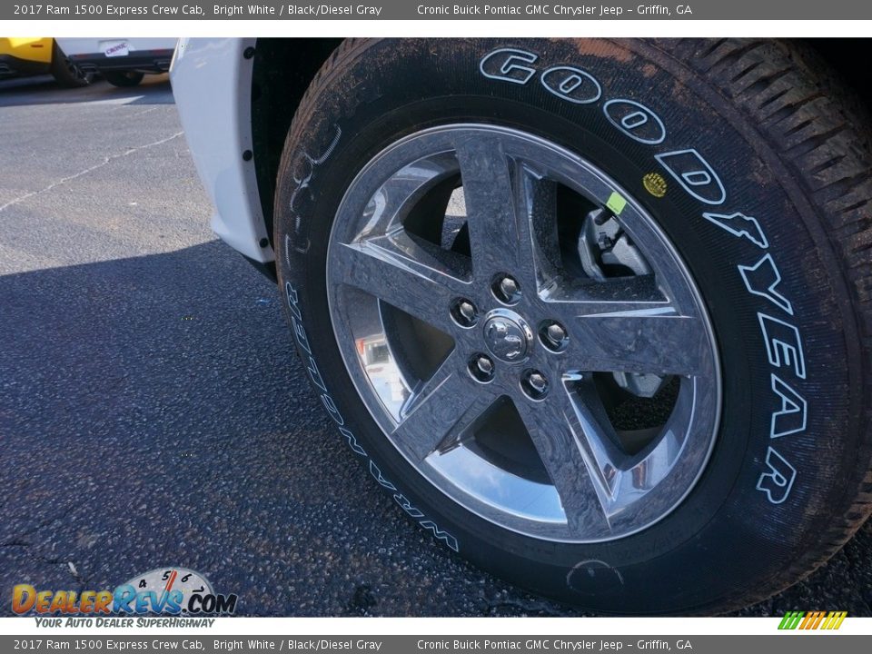 2017 Ram 1500 Express Crew Cab Bright White / Black/Diesel Gray Photo #11
