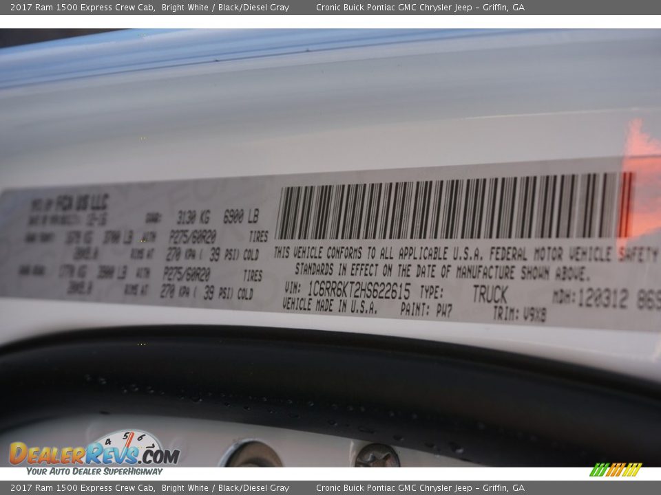 2017 Ram 1500 Express Crew Cab Bright White / Black/Diesel Gray Photo #16