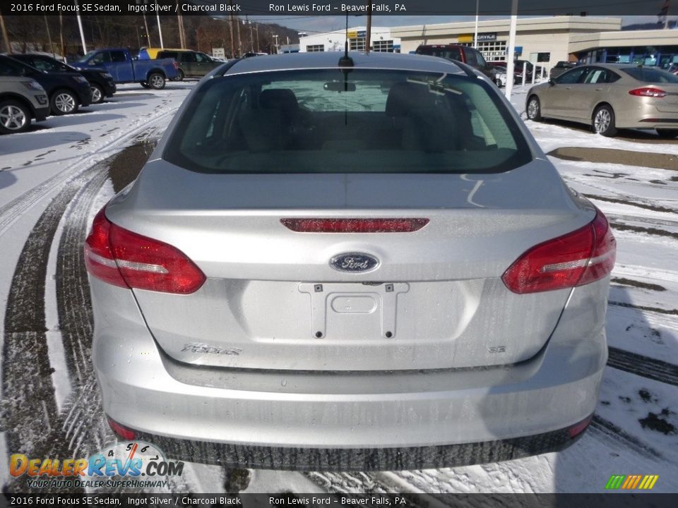 2016 Ford Focus SE Sedan Ingot Silver / Charcoal Black Photo #4