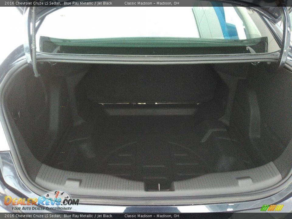 2016 Chevrolet Cruze LS Sedan Blue Ray Metallic / Jet Black Photo #13