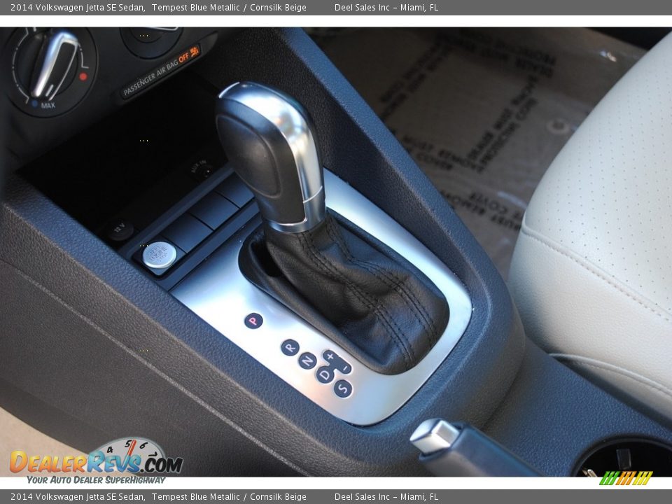 2014 Volkswagen Jetta SE Sedan Tempest Blue Metallic / Cornsilk Beige Photo #17