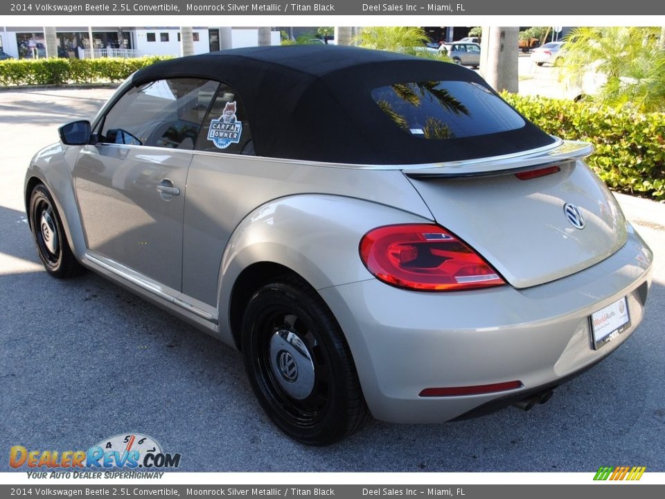 2014 Volkswagen Beetle 2.5L Convertible Moonrock Silver Metallic / Titan Black Photo #6