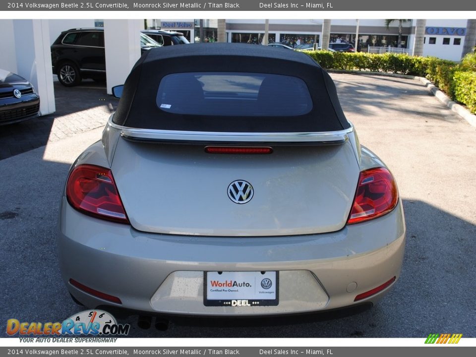 2014 Volkswagen Beetle 2.5L Convertible Moonrock Silver Metallic / Titan Black Photo #8