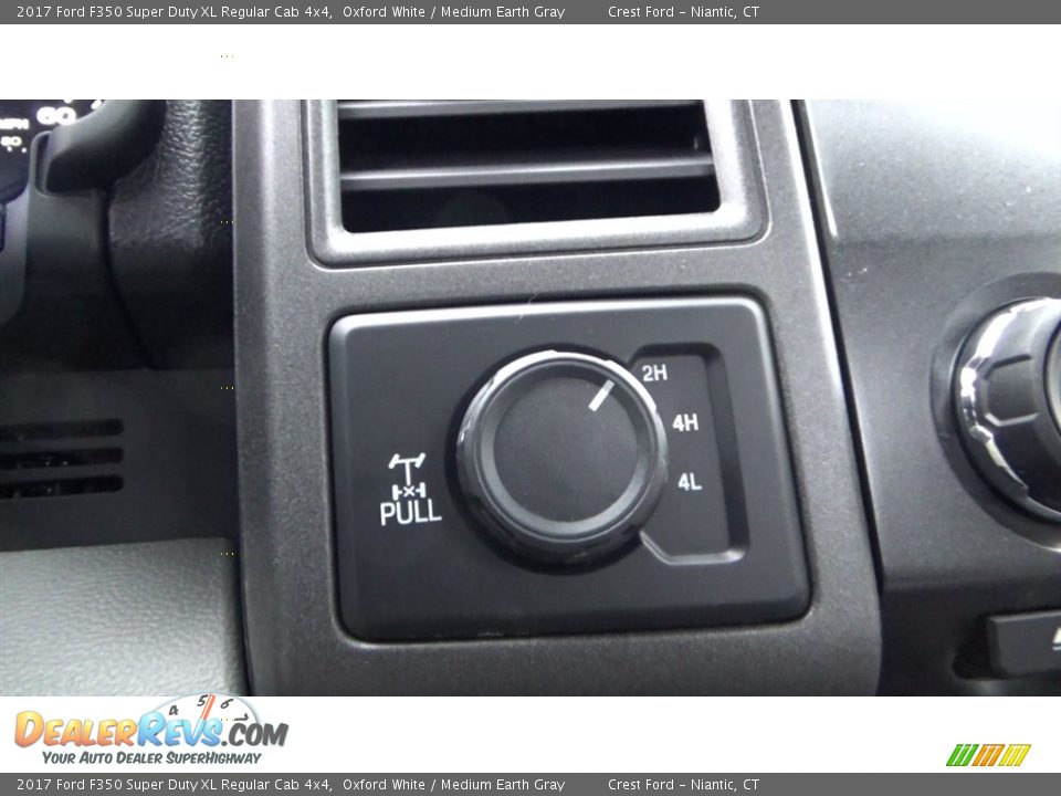 Controls of 2017 Ford F350 Super Duty XL Regular Cab 4x4 Photo #16