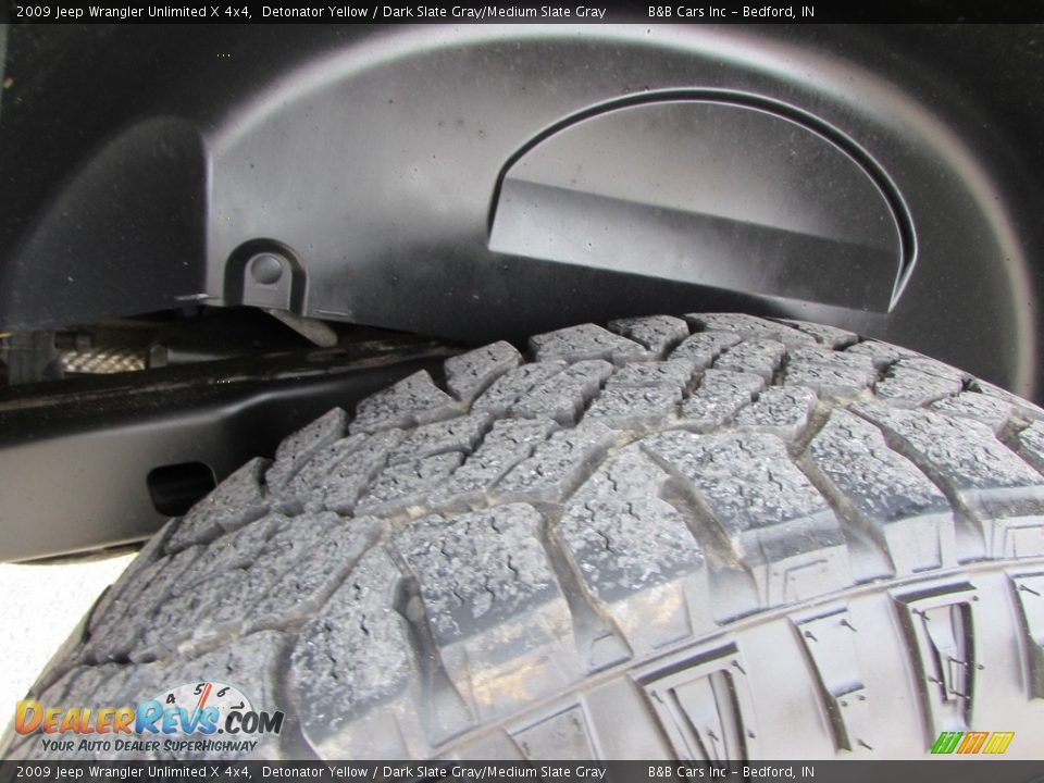 2009 Jeep Wrangler Unlimited X 4x4 Detonator Yellow / Dark Slate Gray/Medium Slate Gray Photo #11
