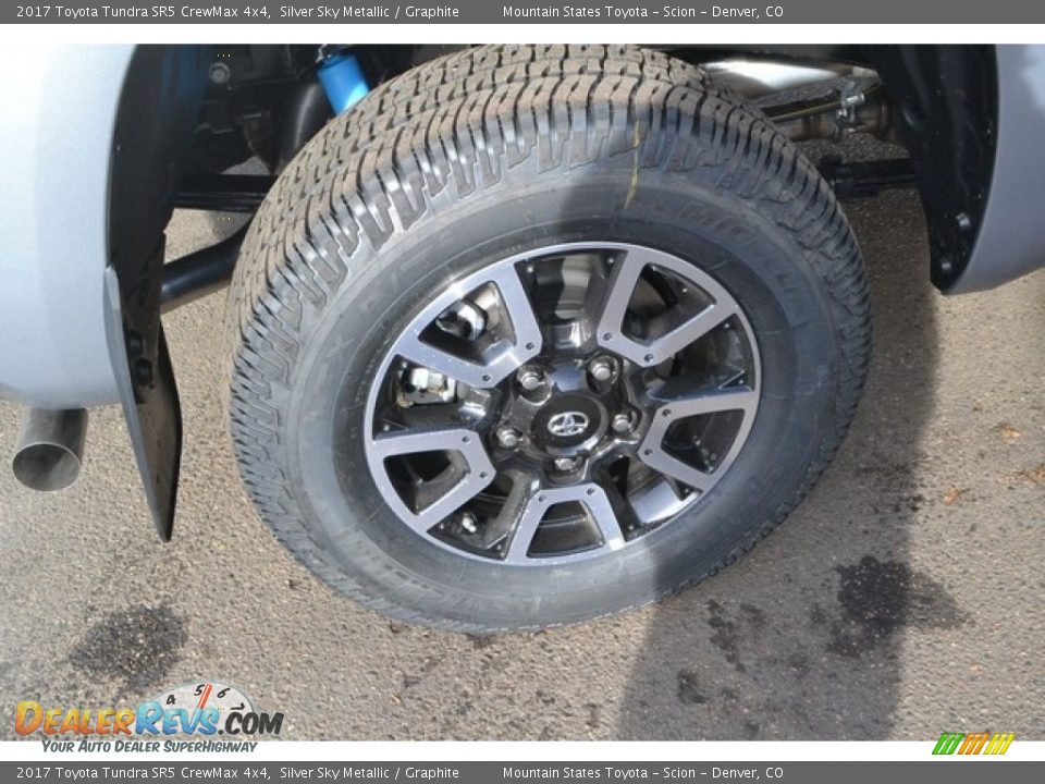 2017 Toyota Tundra SR5 CrewMax 4x4 Silver Sky Metallic / Graphite Photo #9