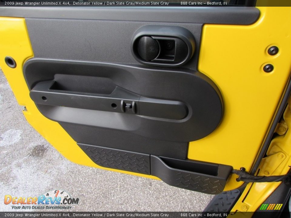 2009 Jeep Wrangler Unlimited X 4x4 Detonator Yellow / Dark Slate Gray/Medium Slate Gray Photo #31
