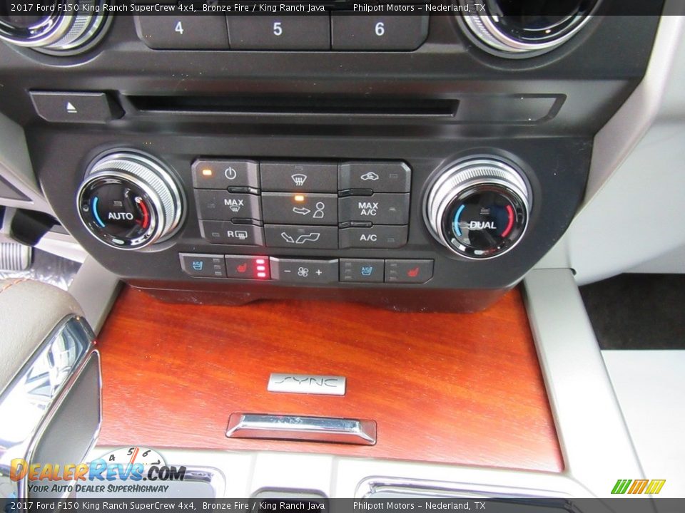 Controls of 2017 Ford F150 King Ranch SuperCrew 4x4 Photo #28
