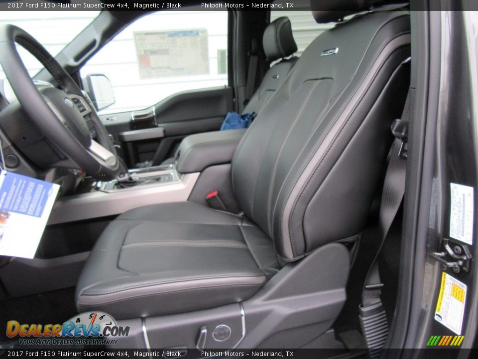 Front Seat of 2017 Ford F150 Platinum SuperCrew 4x4 Photo #21