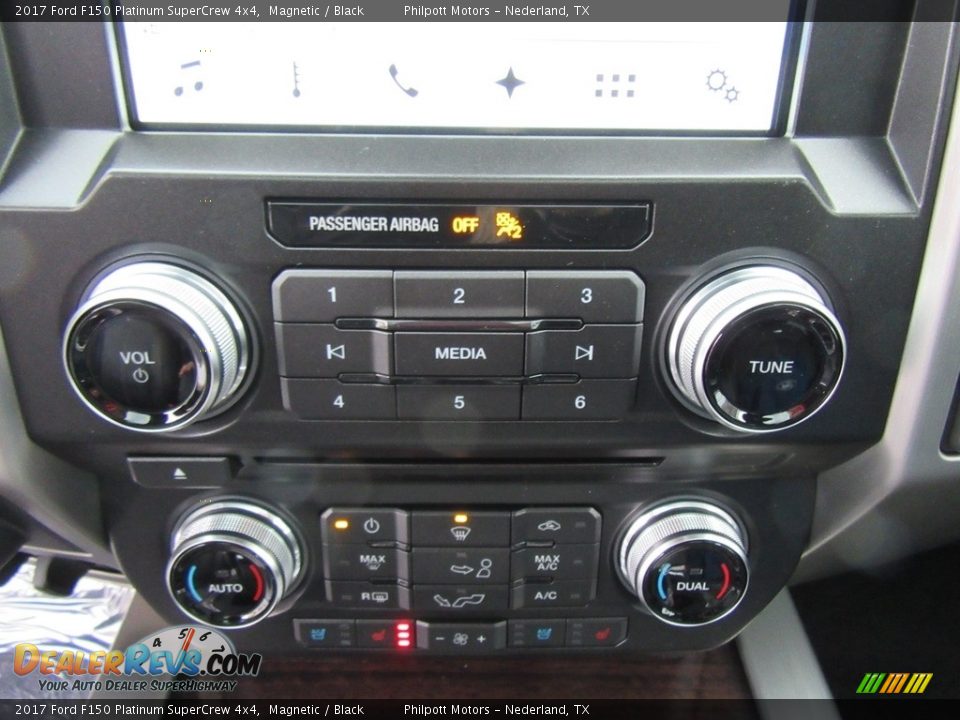 Controls of 2017 Ford F150 Platinum SuperCrew 4x4 Photo #27