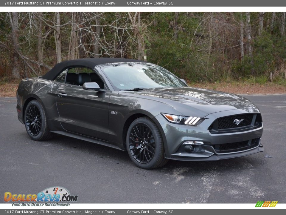 Front 3/4 View of 2017 Ford Mustang GT Premium Convertible Photo #1