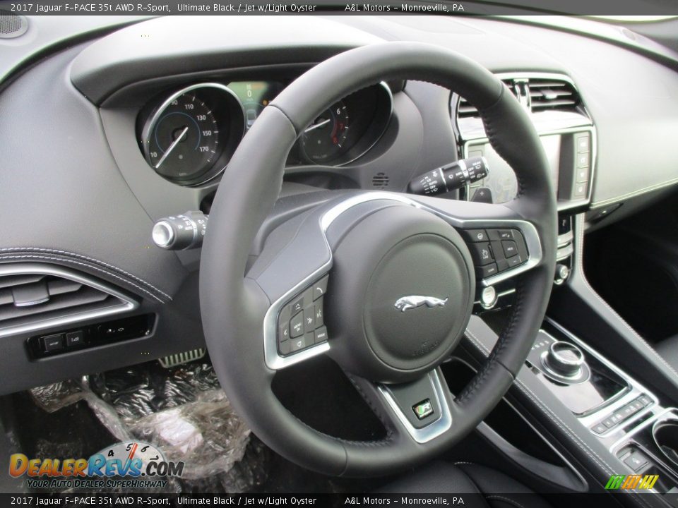 2017 Jaguar F-PACE 35t AWD R-Sport Steering Wheel Photo #15