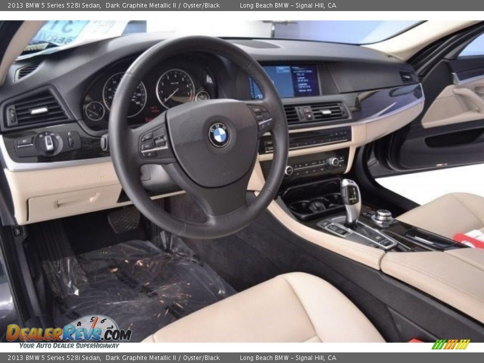 2013 BMW 5 Series 528i Sedan Dark Graphite Metallic II / Oyster/Black Photo #11