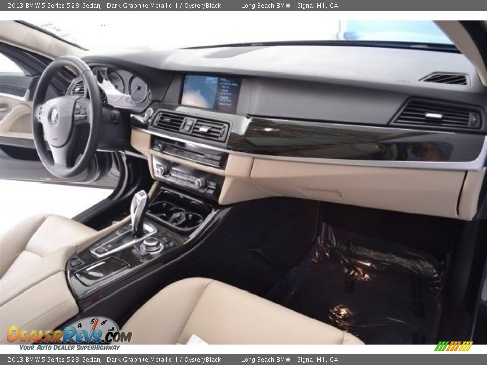 2013 BMW 5 Series 528i Sedan Dark Graphite Metallic II / Oyster/Black Photo #12