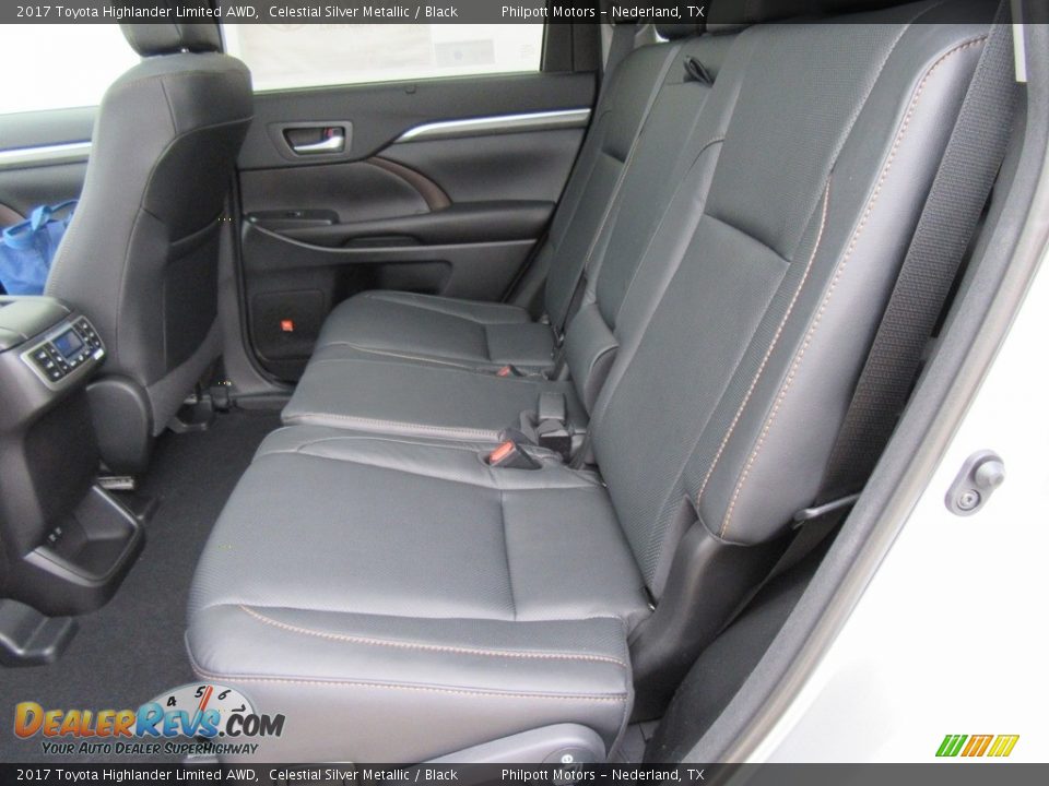 Rear Seat of 2017 Toyota Highlander Limited AWD Photo #20