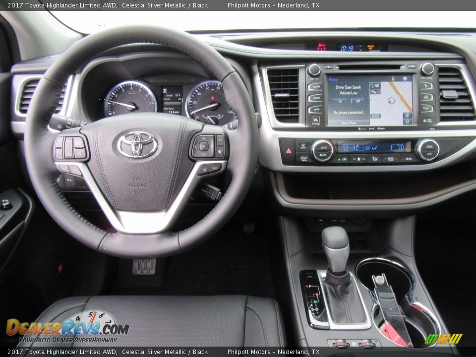 Dashboard of 2017 Toyota Highlander Limited AWD Photo #25