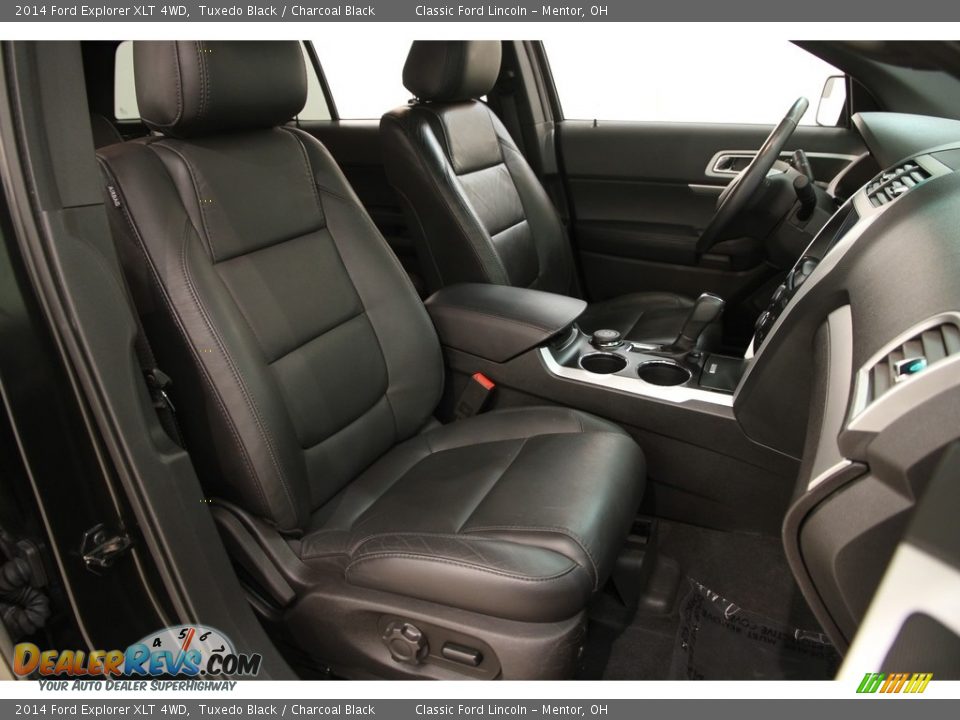 2014 Ford Explorer XLT 4WD Tuxedo Black / Charcoal Black Photo #13