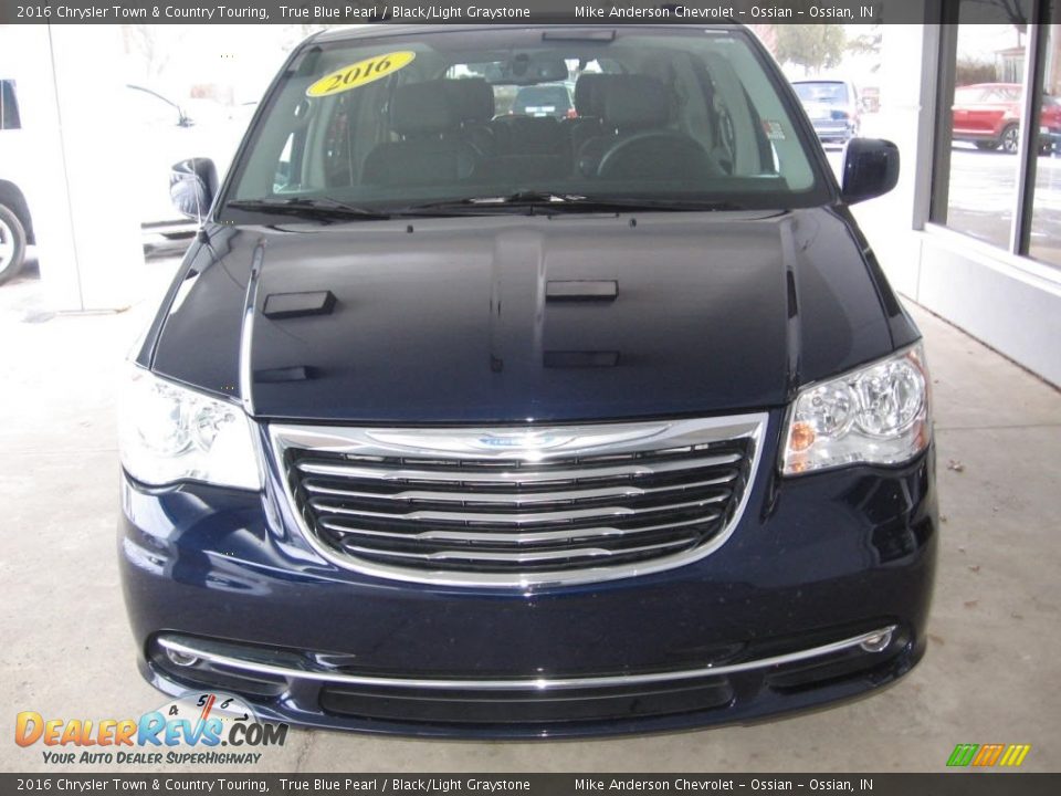 2016 Chrysler Town & Country Touring True Blue Pearl / Black/Light Graystone Photo #30