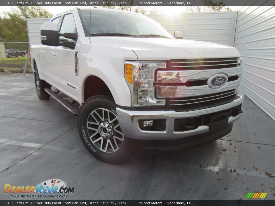 2017 Ford F250 Super Duty Lariat Crew Cab 4x4 White Platinum / Black Photo #2