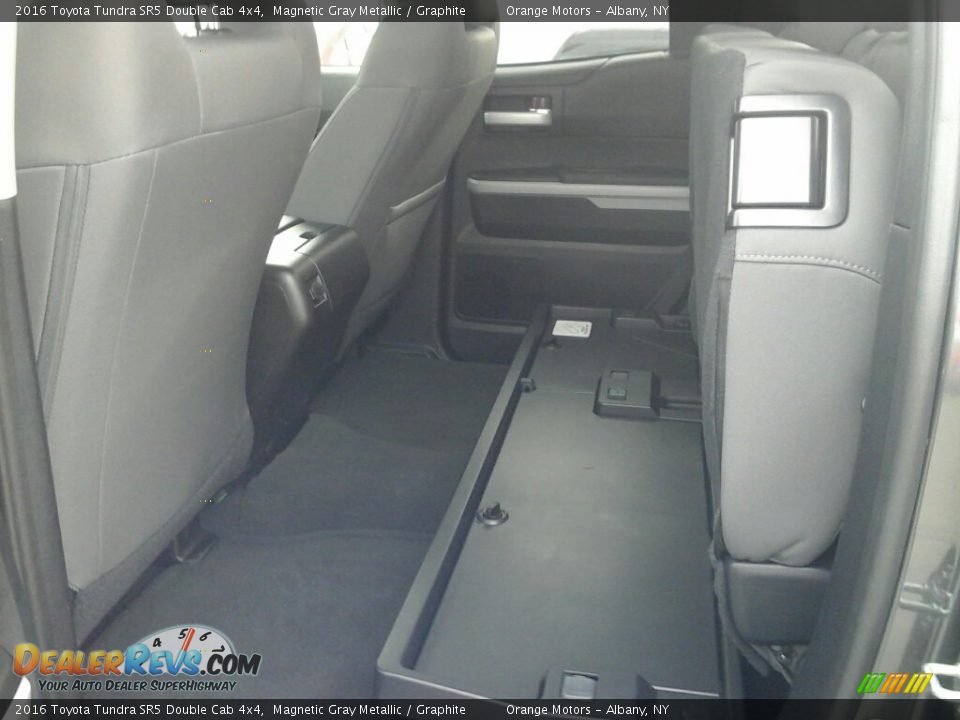 2016 Toyota Tundra SR5 Double Cab 4x4 Magnetic Gray Metallic / Graphite Photo #10