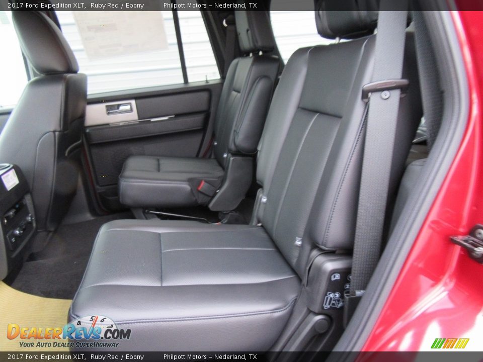 Rear Seat of 2017 Ford Expedition XLT Photo #22