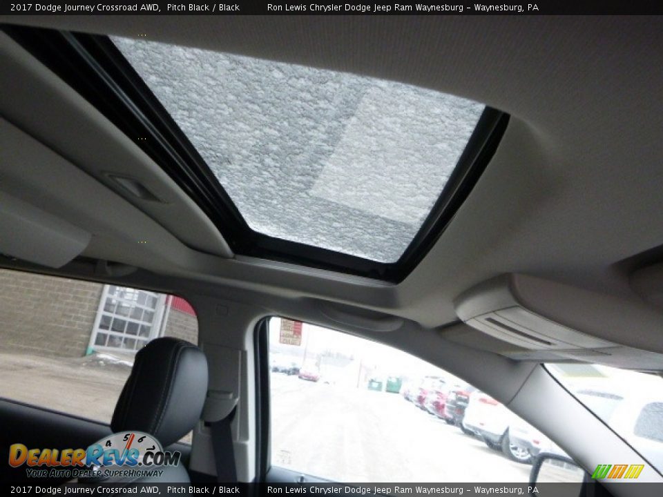 2017 Dodge Journey Crossroad AWD Pitch Black / Black Photo #10