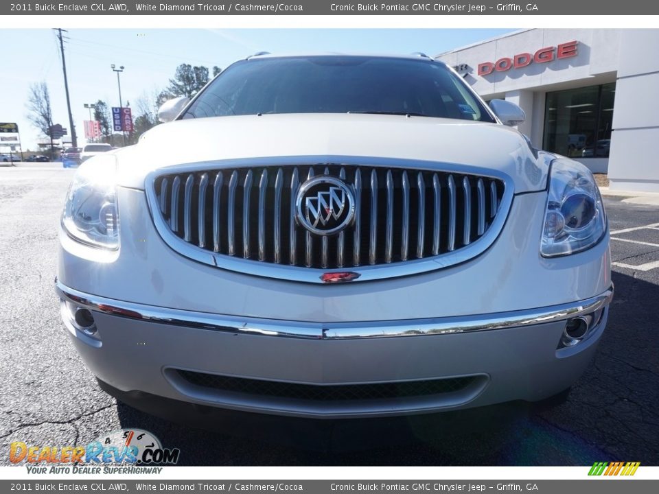 2011 Buick Enclave CXL AWD White Diamond Tricoat / Cashmere/Cocoa Photo #2