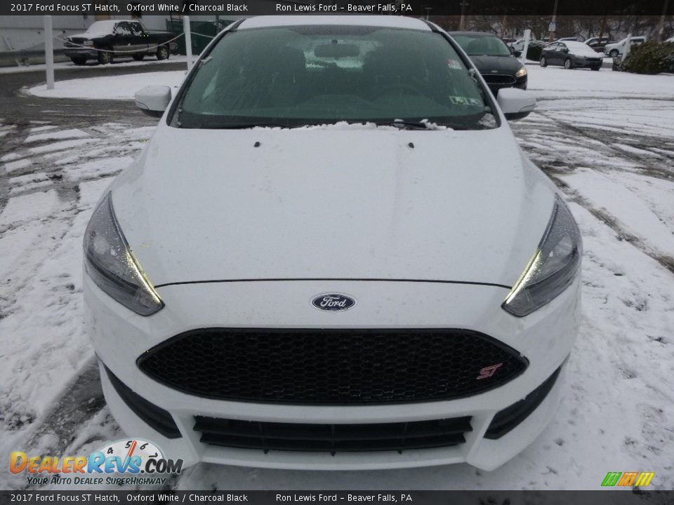 2017 Ford Focus ST Hatch Oxford White / Charcoal Black Photo #8